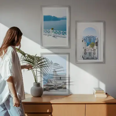 Wanddecoratieset schilderijen met afbeelding van witte gebouwen aan de zee in Griekenland