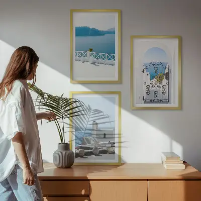 Wanddecoratieset schilderijen met afbeelding van witte gebouwen aan de zee in Griekenland