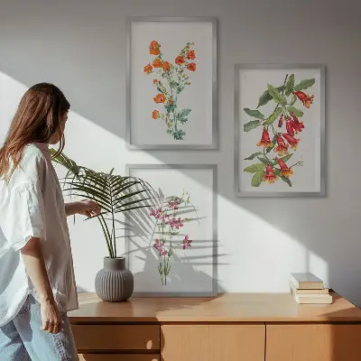 Wanddecoratieset met schilderijen met vintage bloemen in retrostijl