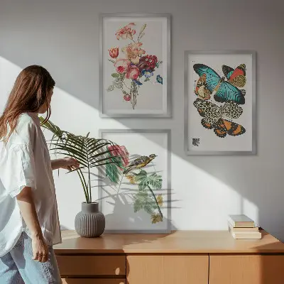 Wanddecoratieset schilderijen met bloemen, vlinders en vogels in pastelkleuren