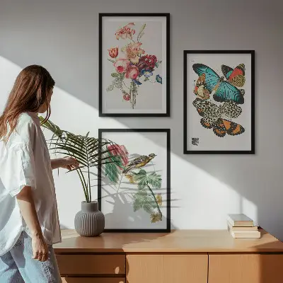 Wanddecoratieset schilderijen met bloemen, vlinders en vogels in pastelkleuren
