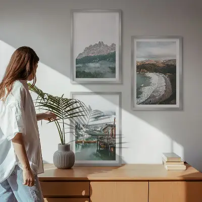 Fotowand met bergstrand bij een houten huis