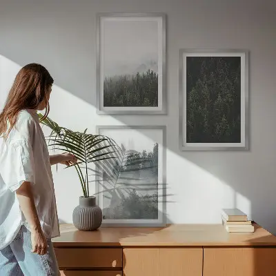 Wanddecoratieset met schilderijen groene bossen met mist in de natuur