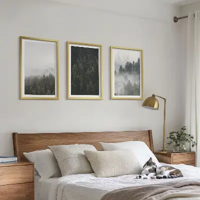 Wanddecoratieset met schilderijen groene bossen met mist in de natuur