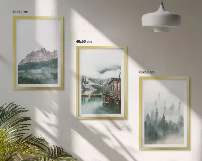 Wanddecoratieset met schilderijen landschap met bergen, meer, hut en mist