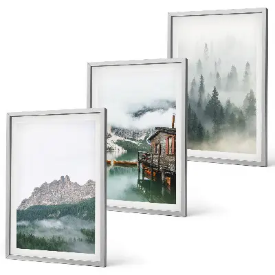 Wanddecoratieset met schilderijen landschap met bergen, meer, hut en mist