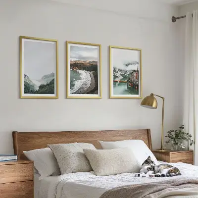 Wanddecoratieset schilderijen met bergen strand wolken en water