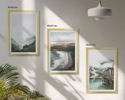 Wanddecoratieset schilderijen met bergen strand wolken en water