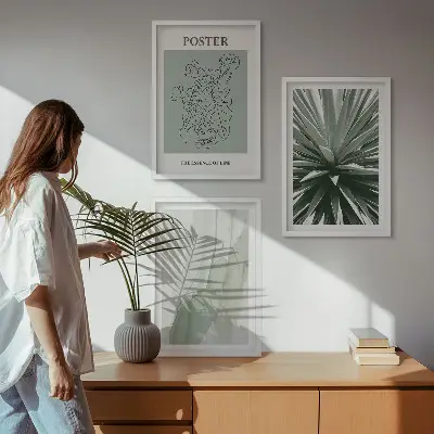 Set wanddecoratie met schilderijen met botanische prints in groene tinten