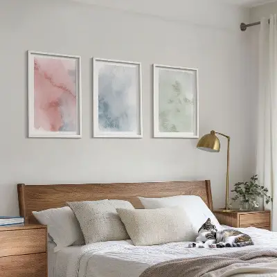 Set wanddecoratie met schilderijen pastelkleurige aquarelstructuren