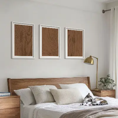 Set wanddecoratie met schilderijen minimalistische houten schorsstructuur