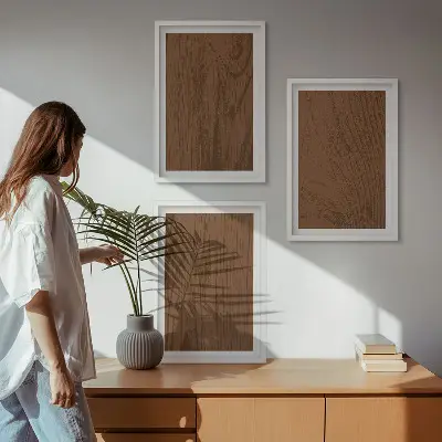 Set wanddecoratie met schilderijen minimalistische houten schorsstructuur