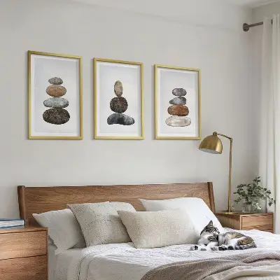 Set wanddecoratie met minimalistische stenen in boho-stijl set van schilderijen