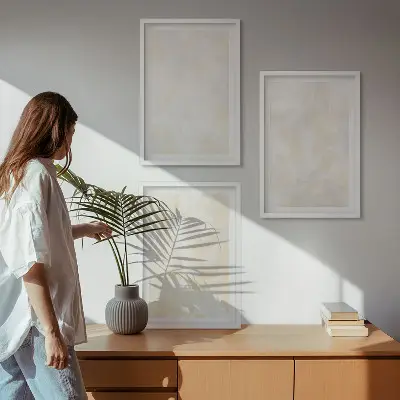 Set van schilderijen met heldere verftexturen in designstijl
