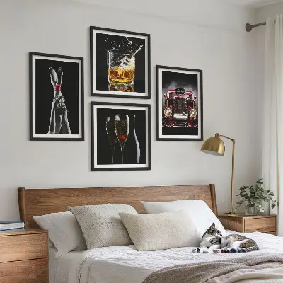 Posterset met lijsten vrouwenbenen met roze auto en wijn