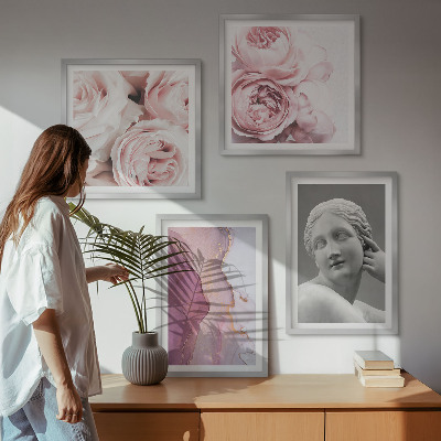 Set van posters met lijst Pioenrozensculptuur van een vrouw
