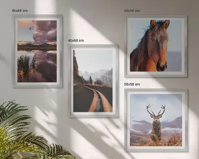 Berglandschap met rendieren en paarden meerluik in lijst