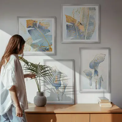 Set posters met lijst met blauwe bloemen op de achtergrond