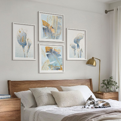 Set van posters met lijst Blauwe bloemen op de achtergrond