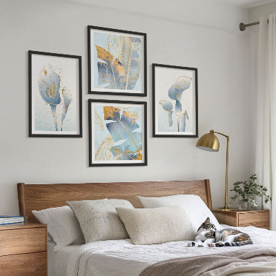 Set van posters met lijst Blauwe bloemen op de achtergrond