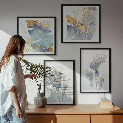 Set posters met lijst met blauwe bloemen op de achtergrond