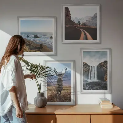 Meerluik in lijst met berglandschappen, watervallen, herten en stranden