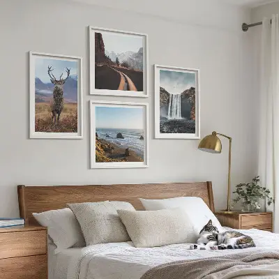 Meerluik in lijst met berglandschappen, watervallen, herten en stranden