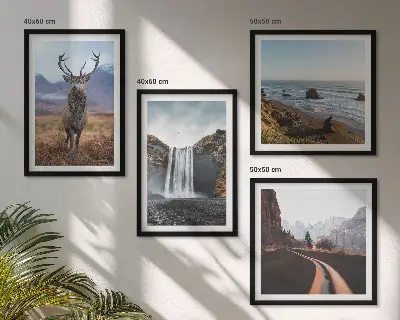 Meerluik in lijst met berglandschappen, watervallen, herten en stranden