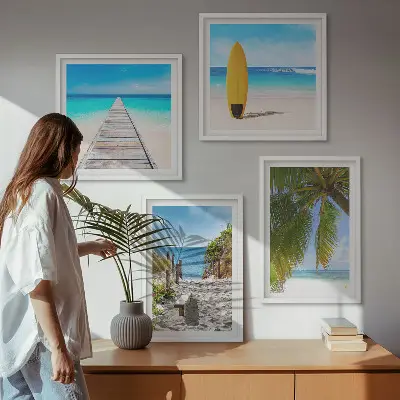 Meerluik in lijst vakantie-uitzicht met strand en palmbomen