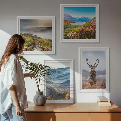 Posterset met lijsten berglandschap met meer en herten