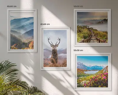 Posterset met lijsten berglandschap met meer en herten