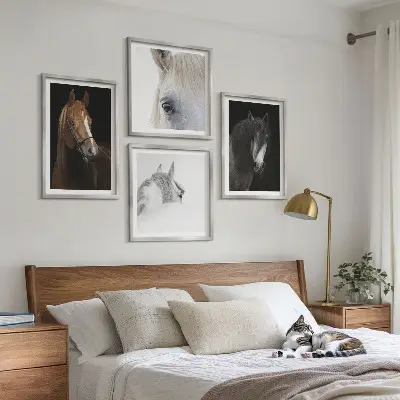 Set van posters met lijst Paardenportretten in verschillende tinten