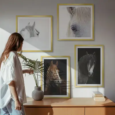 Set van posters met lijst Paardenportretten in verschillende tinten