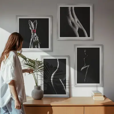 Zwart-witte vrouwelijke vormen meerluik in lijst