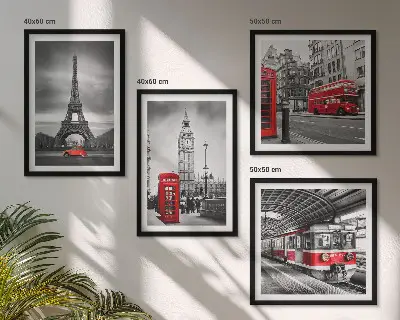 Set posters met lijst met afbeelding van rode bussen in de stad