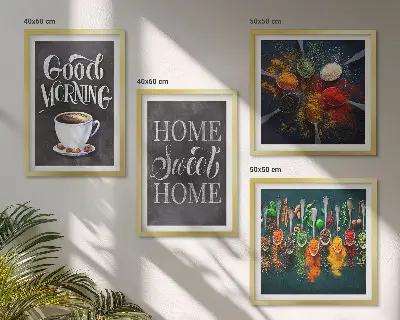Poster set met lijsten met afbeeldingen van specerijen, koffie en kruiden