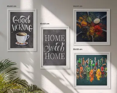 Poster set met lijsten met afbeeldingen van specerijen, koffie en kruiden
