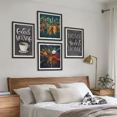 Poster set met lijsten met afbeeldingen van specerijen, koffie en kruiden