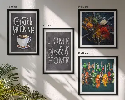 Poster set met lijsten met afbeeldingen van specerijen, koffie en kruiden