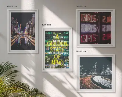 Set van posters met lijst Neonreclames in de stad 's nachts
