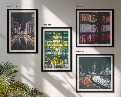 Set van posters met lijst Neonreclames in de stad 's nachts