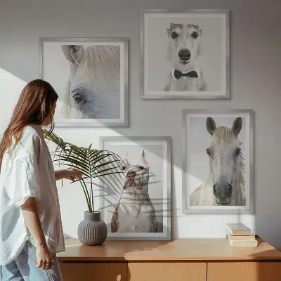 Set van posters met lijst Elegante portretten van honden en paarden.