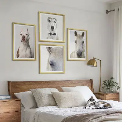 Set van posters met lijst Elegante portretten van honden en paarden.