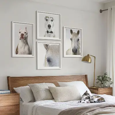 Set van posters met lijst Elegante portretten van honden en paarden.