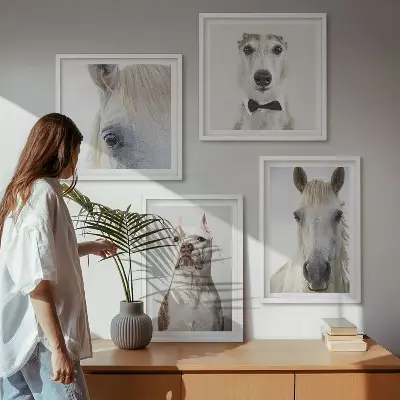 Set van posters met lijst Elegante portretten van honden en paarden.