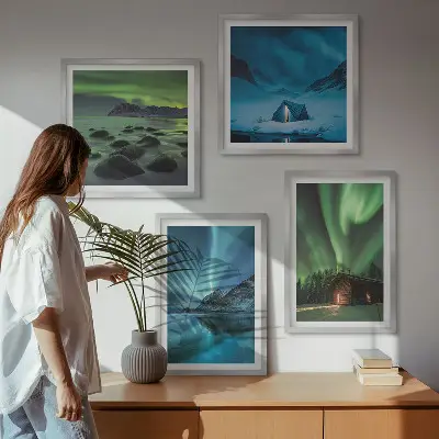 Posterset met lijsten winterlandschap met bergen en noorderlicht