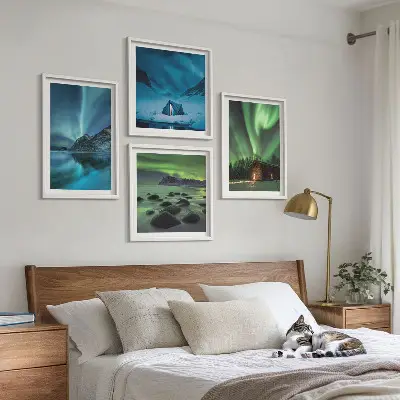Posterset met lijsten winterlandschap met bergen en noorderlicht
