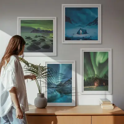 Posterset met lijsten winterlandschap met bergen en noorderlicht