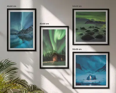 Posterset met lijsten winterlandschap met bergen en noorderlicht