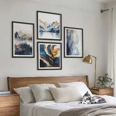 Set van posters met lijst met blauwe berglandschappen